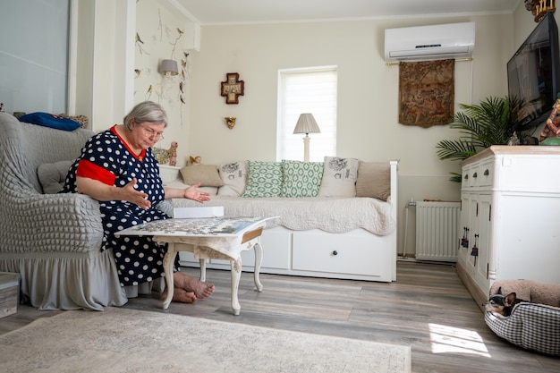 Comfortable senior living at Rosewood Manor